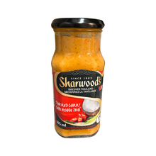 Sharwoods Thai Red Curry 395ml